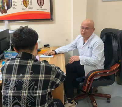 湖南省|男科医师高朋磊：守护男性健康，专业男科诊疗